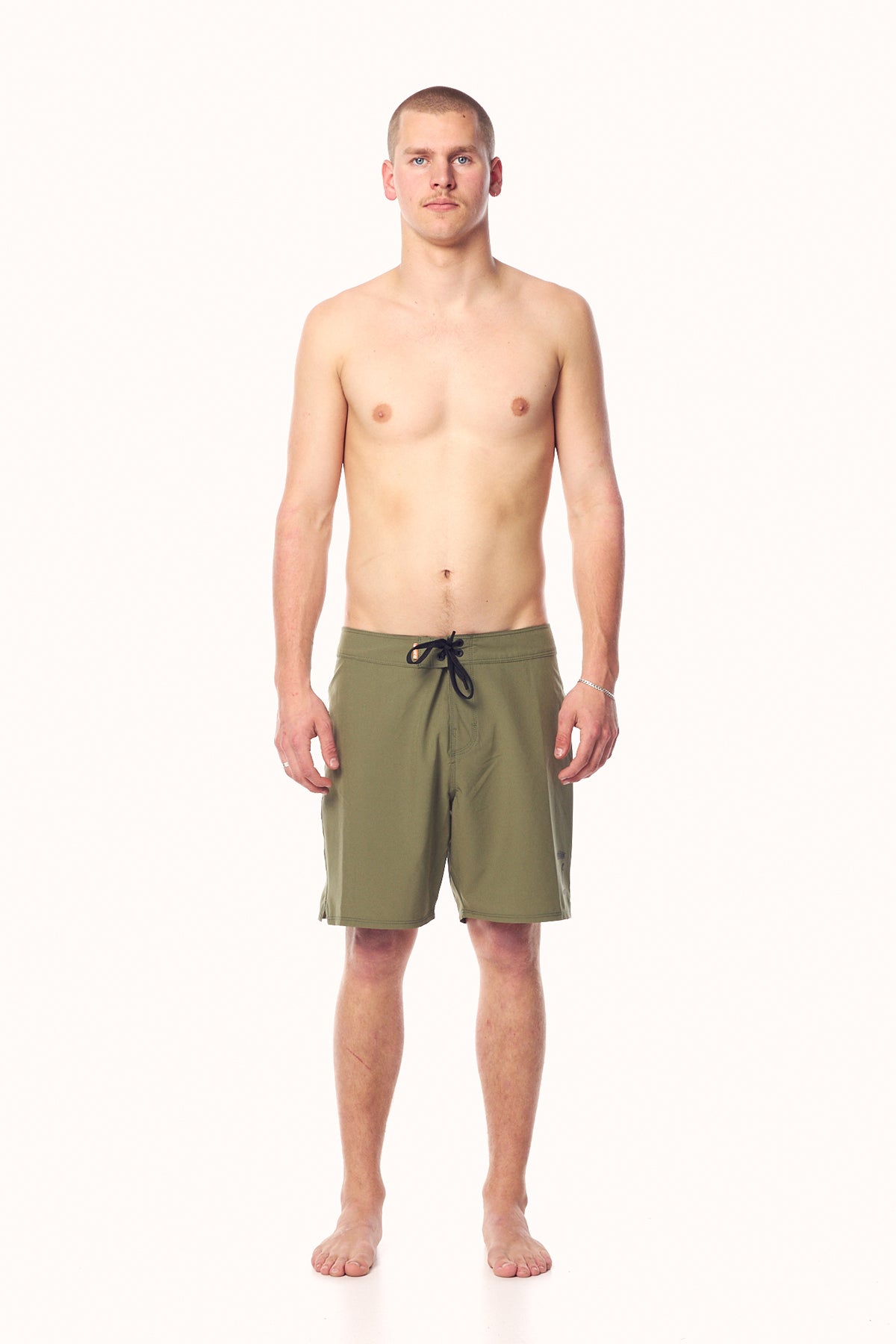 VELVET STEEL 18" BOARDSHORT - Army Green