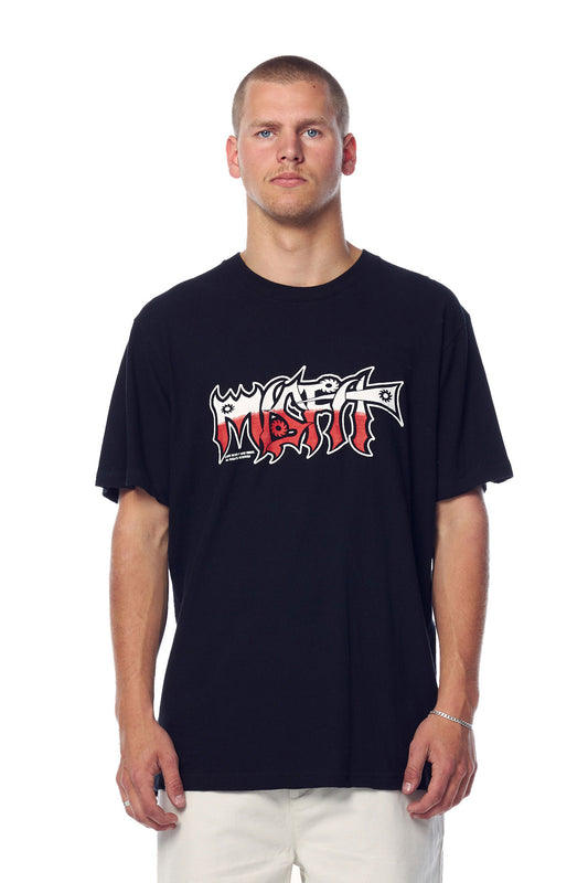 MT023002_PitchBlac_1_c9hbpe_1683000909